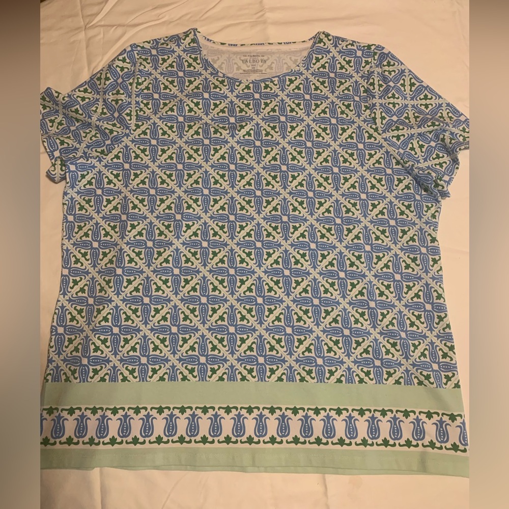 Talbots Women’s Short Sleeve Printed Tee in Blue & Green